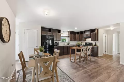 1000 W Whiteley St, Apache Junction, AZ 85120 photo 7