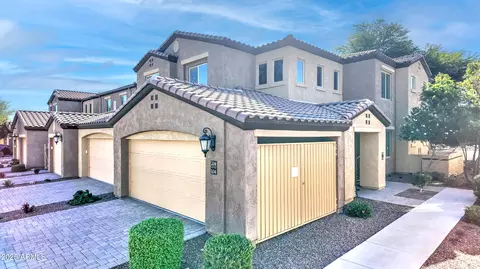 250 W Queen Creek Rd #204, Chandler, AZ 85248