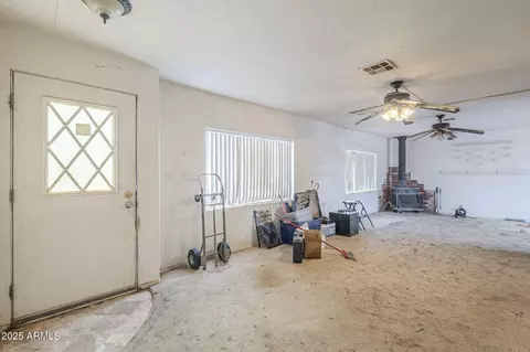 2610 E Tonto Ln, Phoenix, AZ 85050 photo 5