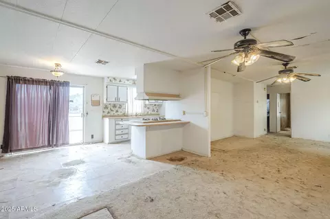 2610 E Tonto Ln, Phoenix, AZ 85050 photo 9