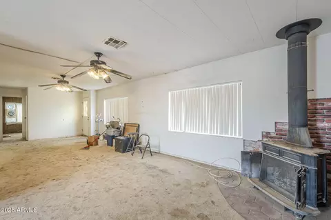 2610 E Tonto Ln, Phoenix, AZ 85050 photo 6