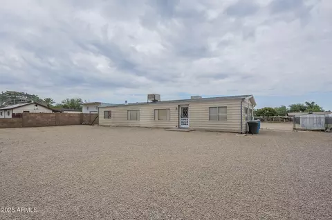 2610 E Tonto Ln, Phoenix, AZ 85050 photo 2
