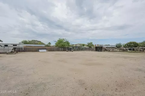 2610 E Tonto Ln, Phoenix, AZ 85050 photo 21