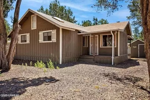 3355 Little Pine Dr, Overgaard, AZ 85933