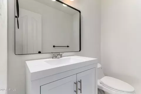 Bath - 2636 E Brown St, Phoenix, AZ 85028 photo 1 of 5