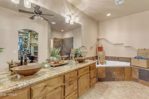 Bath - 2443 N Sixshooter Rd, Apache Junction, AZ 85119 photo 2 of 5