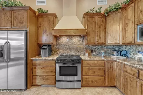 Kitchen - 2443 N Sixshooter Rd, Apache Junction, AZ 85119 photo 1 of 4