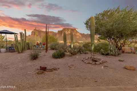 Exterior - 2443 N Sixshooter Rd, Apache Junction, AZ 85119 photo 23 of 28