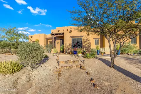 Exterior - 2443 N Sixshooter Rd, Apache Junction, AZ 85119 photo 3 of 28