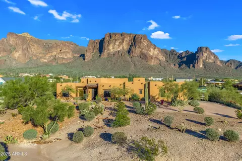 Exterior - 2443 N Sixshooter Rd, Apache Junction, AZ 85119 photo 5 of 28