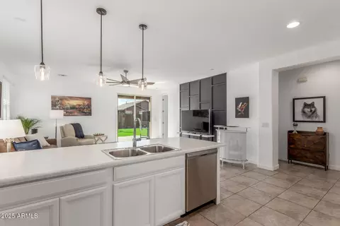 Kitchen - 6343 W Warner St, Phoenix, AZ 85043 photo 2 of 3