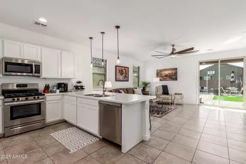 Kitchen - 6343 W Warner St, Phoenix, AZ 85043 photo 1 of 3