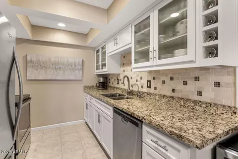 1252 E Medlock Dr, Phoenix, AZ 85014 photo 10
