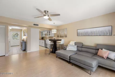 1252 E Medlock Dr, Phoenix, AZ 85014 photo 7