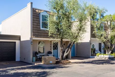 1252 E Medlock Dr, Phoenix, AZ 85014 photo 27