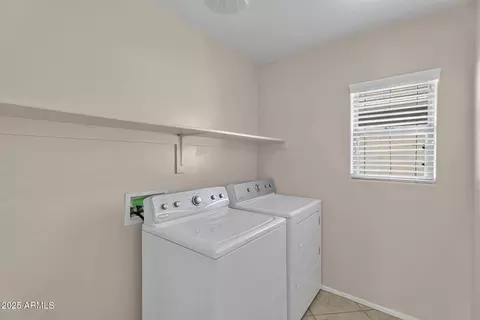 6813 S 7th Ln, Phoenix, AZ 85041 photo 34