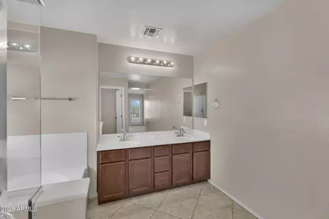 6813 S 7th Ln, Phoenix, AZ 85041 photo 23