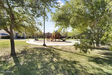 6813 S 7th Ln, Phoenix, AZ 85041 photo 42