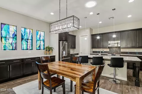 Dining - 4516 E Walter Way, Phoenix, AZ 85050 photo 2 of 3