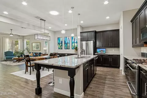 Kitchen - 4516 E Walter Way, Phoenix, AZ 85050 photo 4 of 7