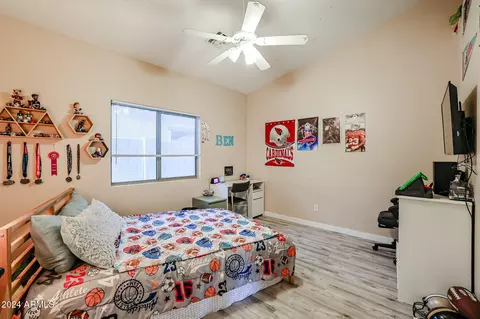 Bedroom - 40802 N Hearst Dr, Anthem, AZ 85086 photo 1 of 7
