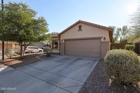 Exterior - 40802 N Hearst Dr, Anthem, AZ 85086 photo 2 of 10