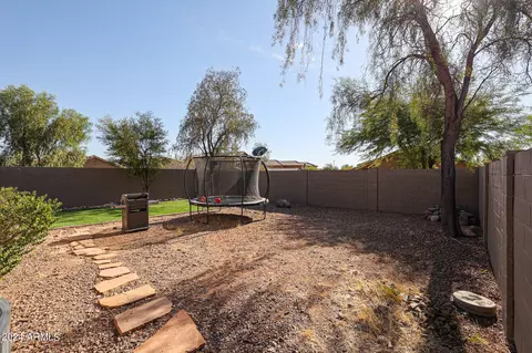 Exterior - 40802 N Hearst Dr, Anthem, AZ 85086 photo 10 of 10