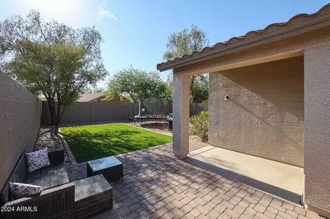 Exterior - 40802 N Hearst Dr, Anthem, AZ 85086 photo 5 of 10