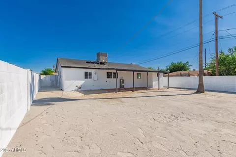 Exterior - 4510 N 29th Ave, Phoenix, AZ 85017 photo 5 of 8