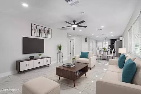 Living - 4510 N 29th Ave, Phoenix, AZ 85017 photo 1 of 4