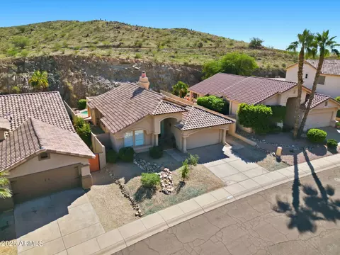 View/Area - 2419 E Silverwood Dr, Phoenix, AZ 85048 photo 7 of 8