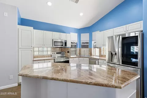 Kitchen - 2419 E Silverwood Dr, Phoenix, AZ 85048 photo 3 of 7