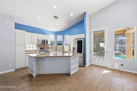 Kitchen - 2419 E Silverwood Dr, Phoenix, AZ 85048 photo 2 of 7