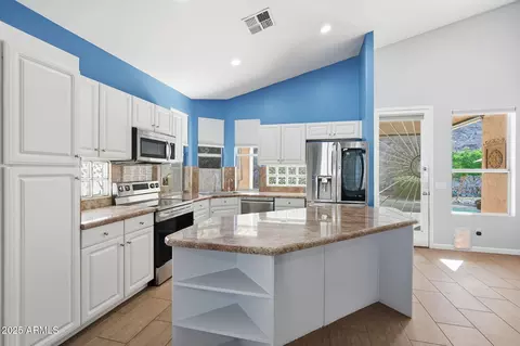 Kitchen - 2419 E Silverwood Dr, Phoenix, AZ 85048 photo 7 of 7