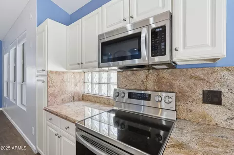 Kitchen - 2419 E Silverwood Dr, Phoenix, AZ 85048 photo 6 of 7