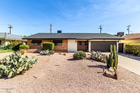 5129 N 18th Pl, Phoenix, AZ 85016