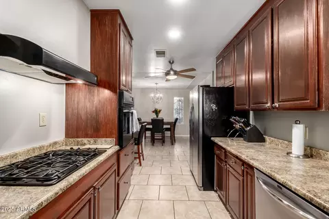 Kitchen - 5129 N 18th Pl, Phoenix, AZ 85016 photo 1 of 3