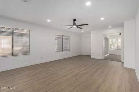 Living - 982 E Mohave Ln, Apache Junction, AZ 85119 photo 3 of 4
