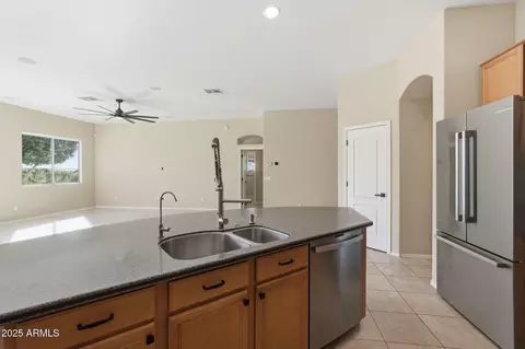 Kitchen - 8605 E Hannibal St, Mesa, AZ 85207 photo 4 of 6