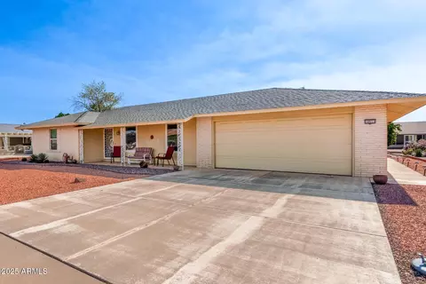 10511 W Edgewood Dr, Sun City, AZ 85351