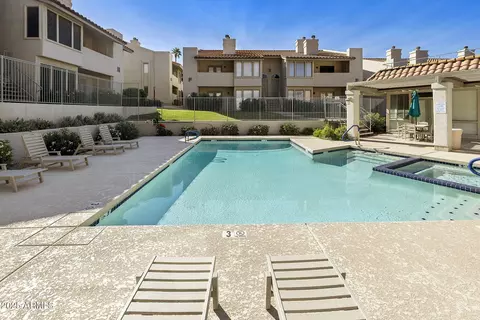 Exterior - 1840 E Morten Ave #229, Phoenix, AZ 85020 photo 3 of 7
