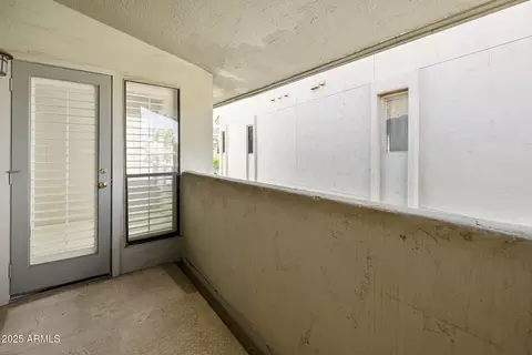 Exterior - 1840 E Morten Ave #229, Phoenix, AZ 85020 photo 2 of 7