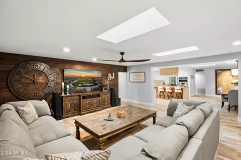 Living - 4037 E Minnezona Ave, Phoenix, AZ 85018 photo 1 of 2
