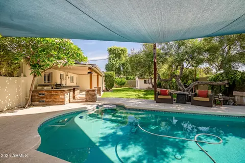Exterior - 4037 E Minnezona Ave, Phoenix, AZ 85018 photo 14 of 19