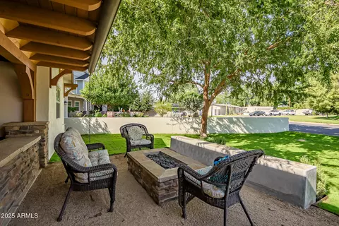 Exterior - 4037 E Minnezona Ave, Phoenix, AZ 85018 photo 7 of 19