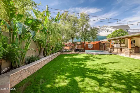 Exterior - 4037 E Minnezona Ave, Phoenix, AZ 85018 photo 19 of 19