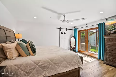 Bedroom - 4037 E Minnezona Ave, Phoenix, AZ 85018 photo 1 of 3