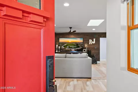 Entry Way - 4037 E Minnezona Ave, Phoenix, AZ 85018 photo 1 of 1