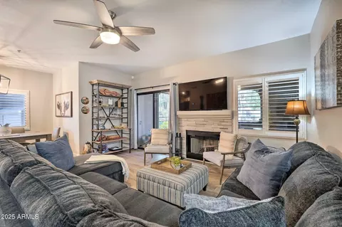 15050 N Thompson Peak Pkwy #1036, Scottsdale, AZ 85260