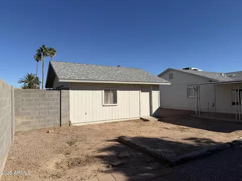 Exterior - 414 E Westchester Dr, Tempe, AZ 85283 photo 8 of 17